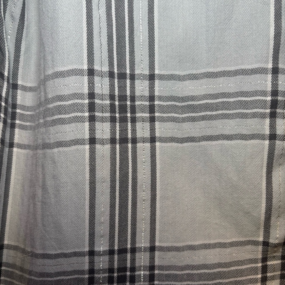 Casual Collection by F&F Plaid Silver and Black Button Down| Size US 6 - Picture 2 of 8